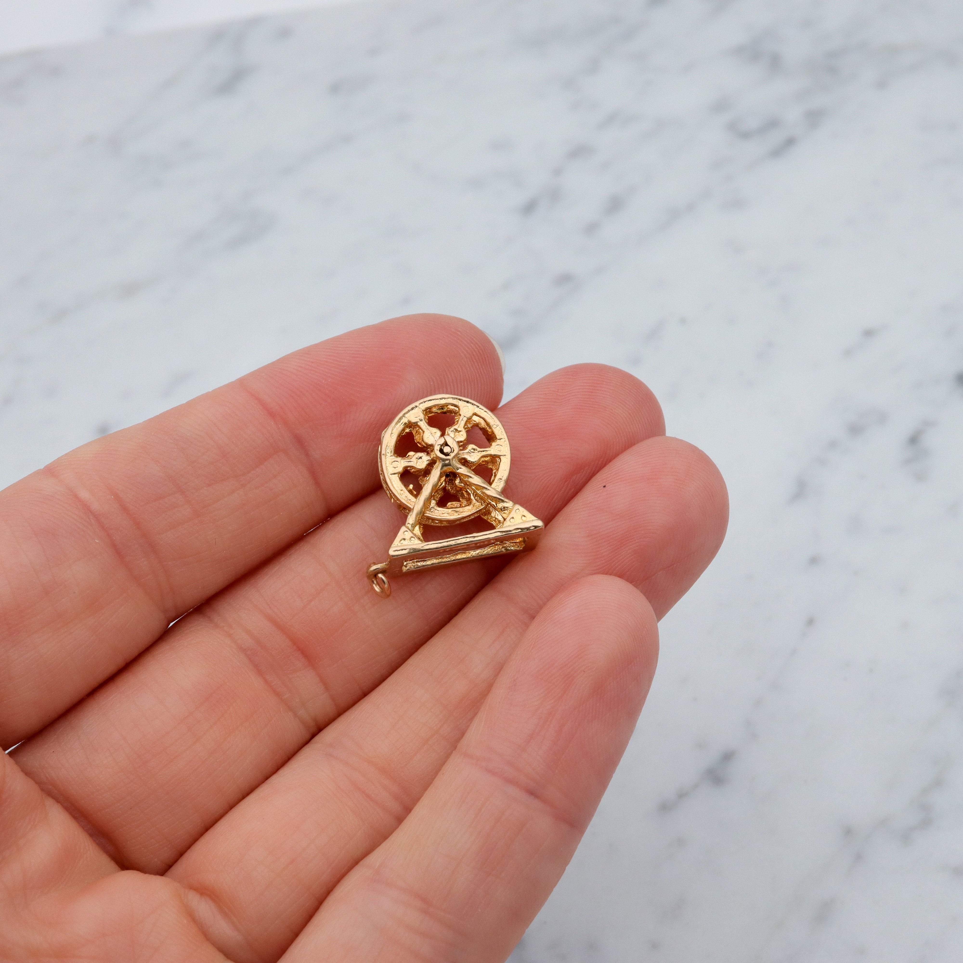 Vintage English 9k gold spinning ferris wheel charm